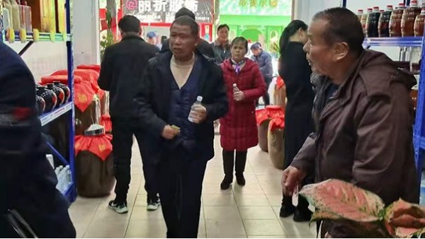 農(nóng)村創(chuàng)業(yè)好項(xiàng)目：引進(jìn)電加熱釀酒設(shè)備，一邊釀酒一邊養(yǎng)雞