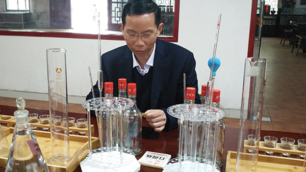 用釀酒蒸餾設(shè)備做酒，你不能不知道的白酒勾調(diào)基礎(chǔ)知識(shí)