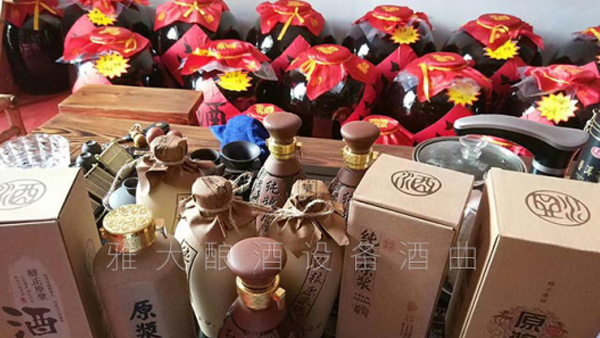 12.21小型白酒釀酒設備釀造的純糧酒