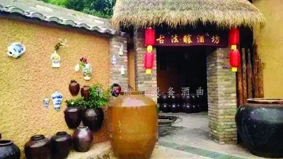 用小型酒廠釀酒設(shè)備做酒，我們到底該尊古還是用新工藝釀酒？
