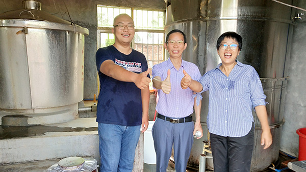 雅大釀酒設(shè)備廠家釀酒國匠親自指導(dǎo)的黃莉萍，如今做得怎么樣了