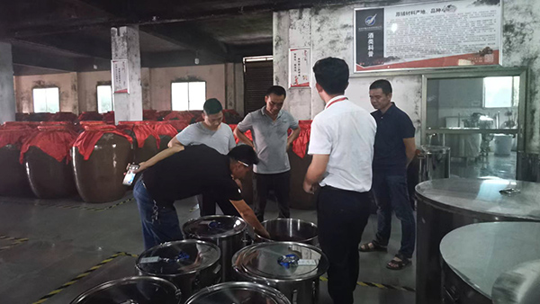 創(chuàng)業(yè)失敗后，引進(jìn)電加熱釀酒設(shè)備，利用閑置廠房釀酒！